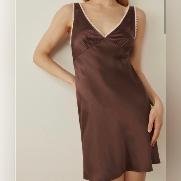 Reformation Dresses & Skirts - REFORMATION Keaton Silk White Lace Trim V-neck Mini Slip Dress in cafe b…